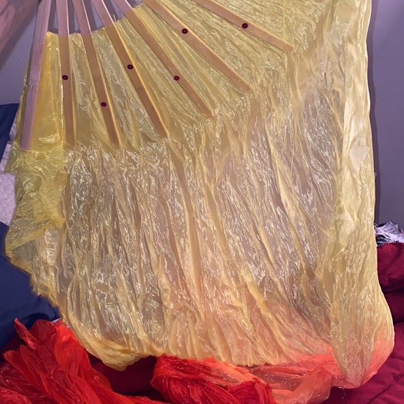 Sunset Dance Fan - Picture 5 of 6